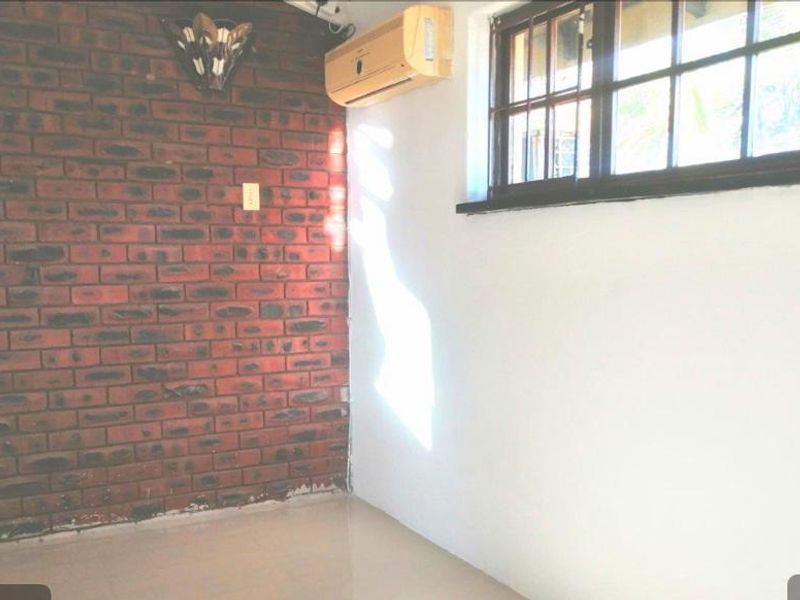 Bachelor Studio Flat, Own Entrance and Private suited for 1 single professional- Kingsbrook Road, Hatton Estate - Photo 5