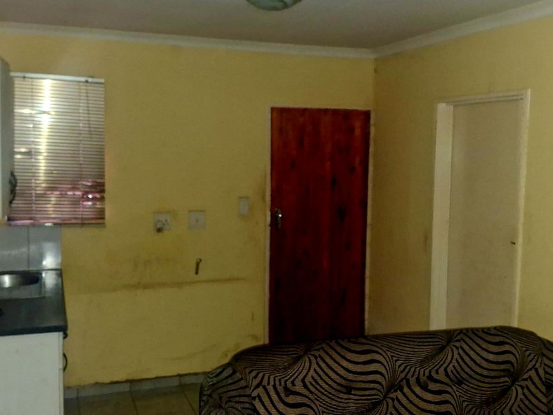 3 BEDROOM HOUSE  - Photo 7