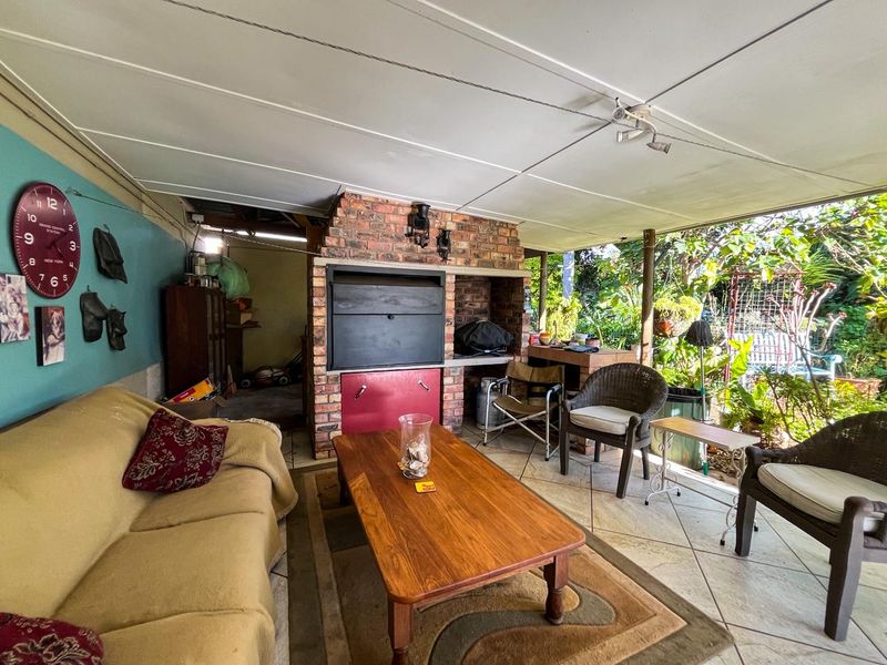 Spacious Family Home with Income-Generating Flatlet & Fantastic Entertainment Area - Photo 8