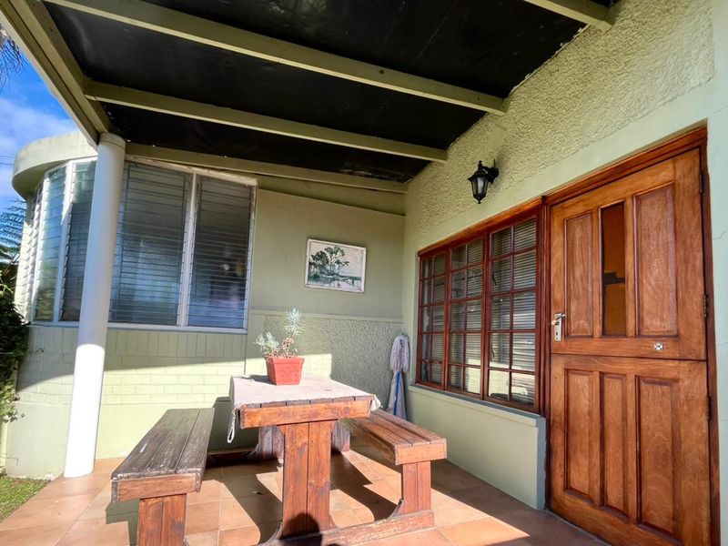 Spacious Family Home with Income-Generating Flatlet & Fantastic Entertainment Area - Photo 3