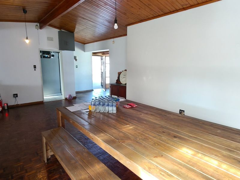 Charming Noordheuwel family home with pool-ready vibe - Photo 5