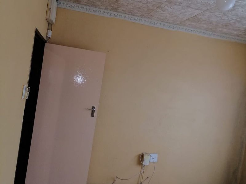Spacious 3-Bedroom Family Home in KaMagugu - Photo 9