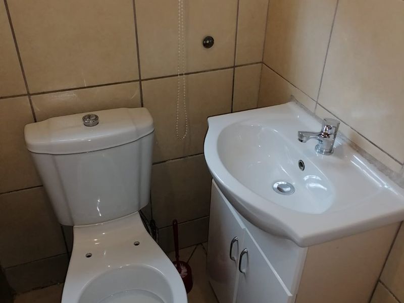 Spacious 3-Bedroom Family Home in KaMagugu - Photo 7
