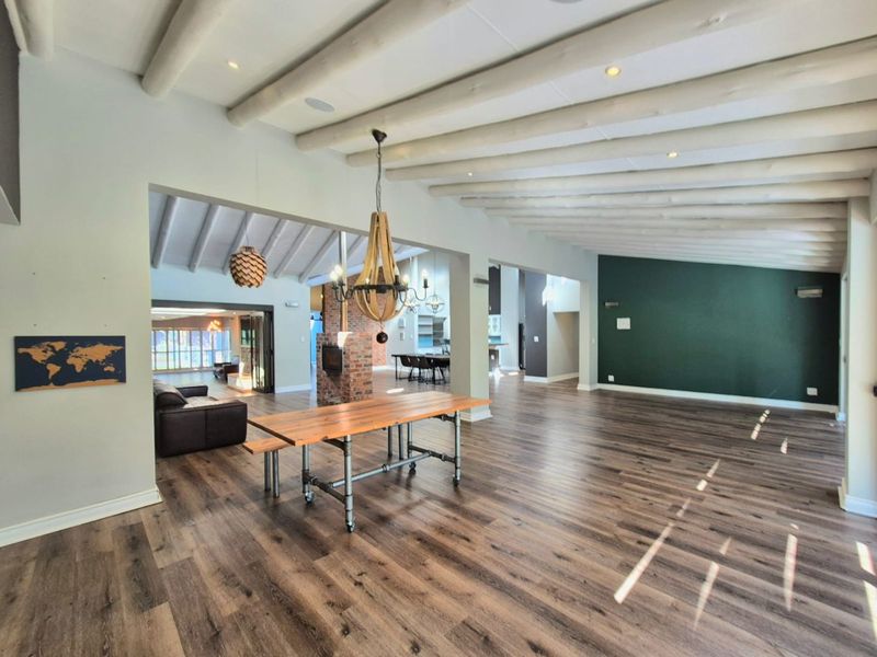 Rare Single-Level Luxury Living on the Fairway | Woodhill Golf Estate - Photo 9