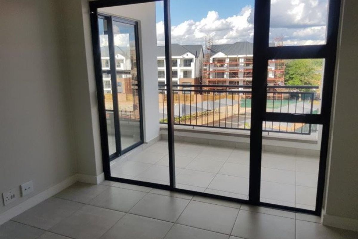 1 Bedroom Apartment to Rent in The Blyde Riverwalk Estate | Balcony | Lifestyle Estate | Pretoria East - Photo 4