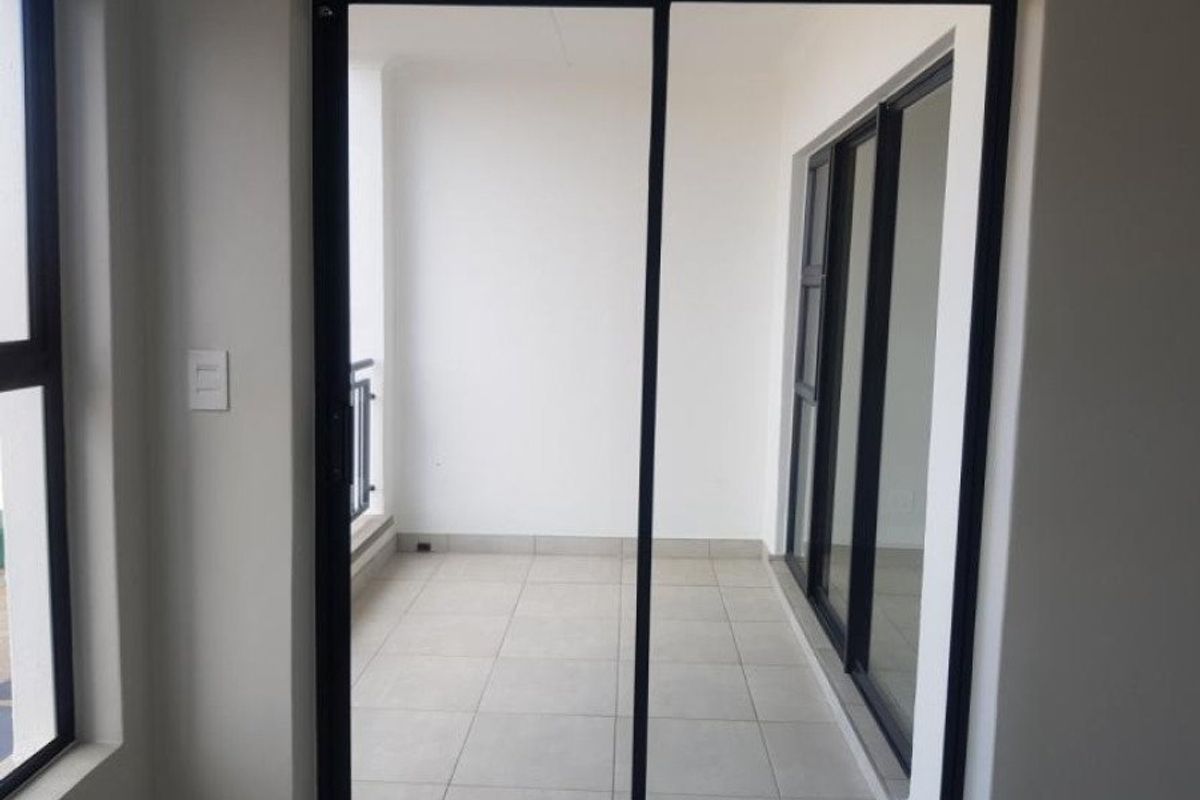 1 Bedroom Apartment to Rent in The Blyde Riverwalk Estate | Balcony | Lifestyle Estate | Pretoria East - Photo 3