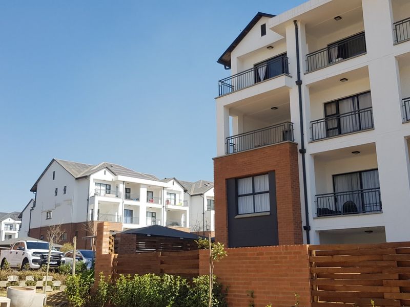 1 Bedroom Apartment to Rent in The Blyde Riverwalk Estate | Balcony | Lifestyle Estate | Pretoria East - Photo 1