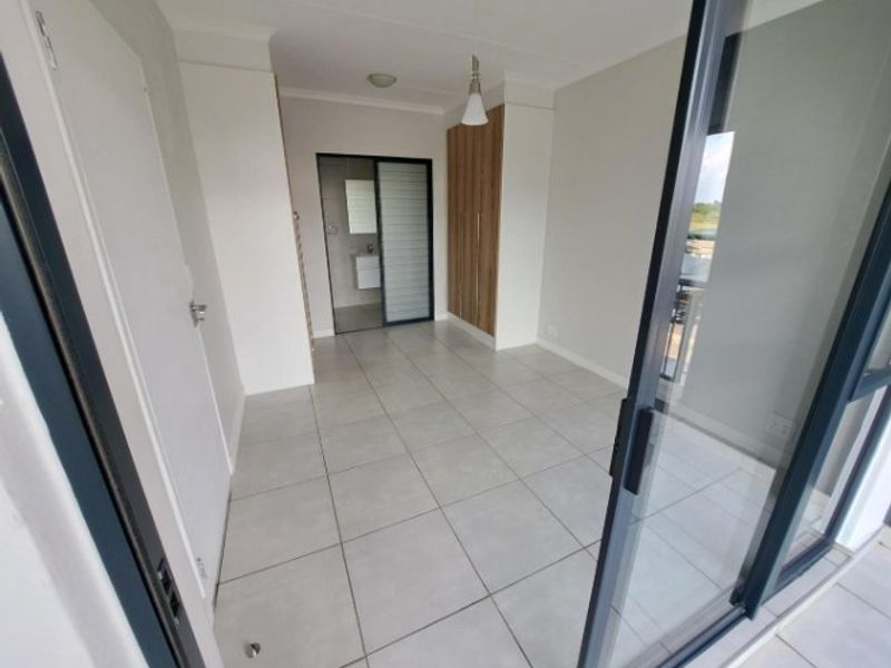 1 Bedroom Apartment to Rent in The Blyde Riverwalk Estate | Balcony | Lifestyle Estate | Pretoria East - Photo 2