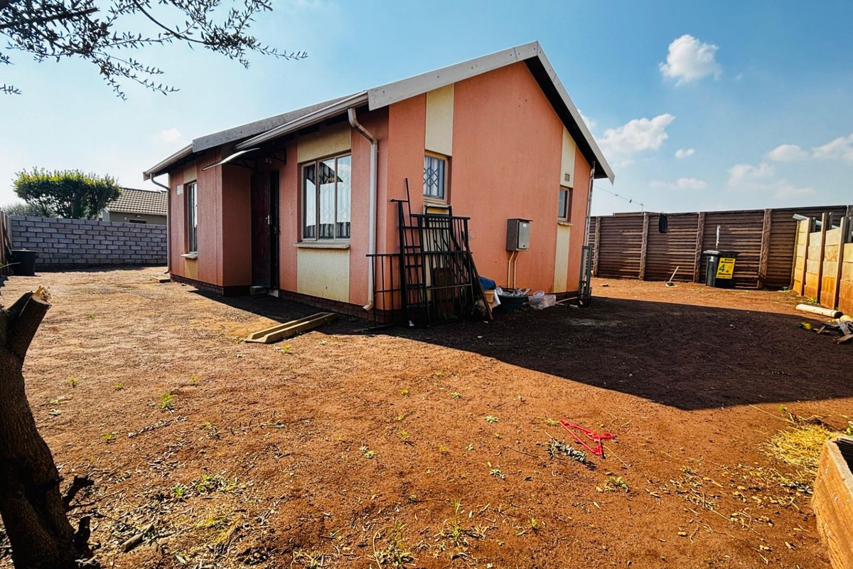 2 bedrooms and  1 bathroom in a big  stand 350 square meters  - Photo 3