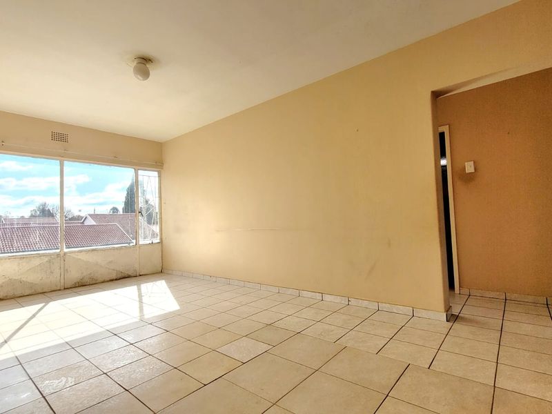 Comfortable two-bedroom apartment in the heart of Three Rivers - Photo 1