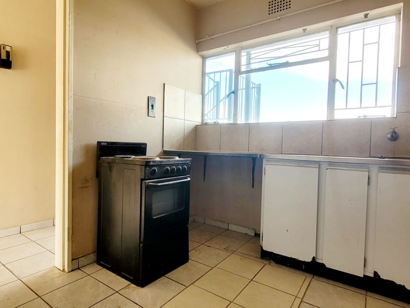 Comfortable two-bedroom apartment in the heart of Three Rivers - Photo 9
