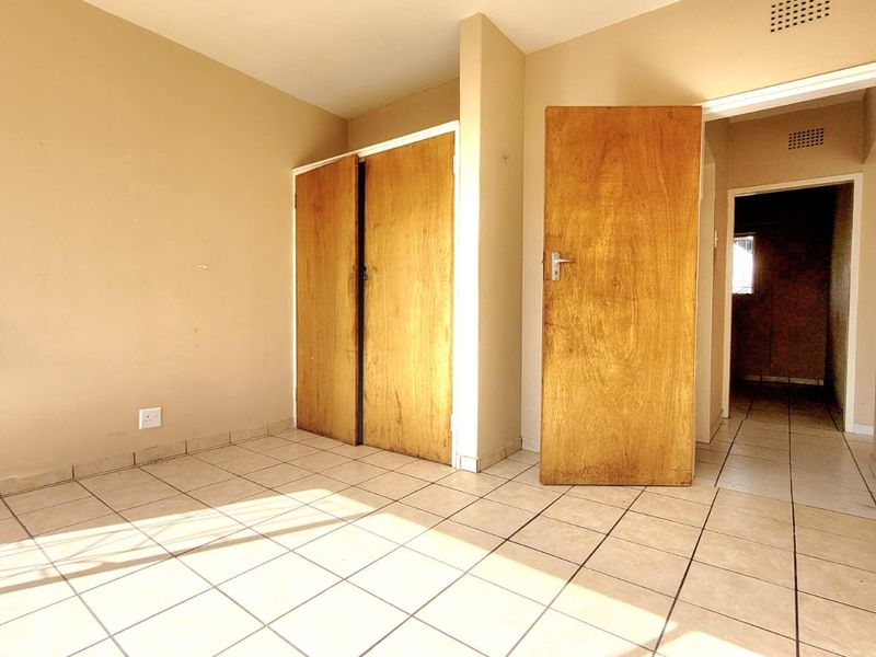 Comfortable two-bedroom apartment in the heart of Three Rivers - Photo 2