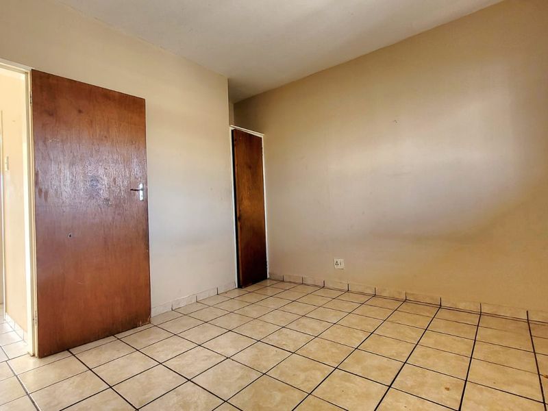 Comfortable two-bedroom apartment in the heart of Three Rivers - Photo 5