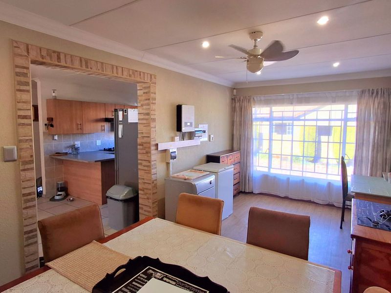 Pet-Friendly Townhouse in a Secure Complex.  - Photo 6
