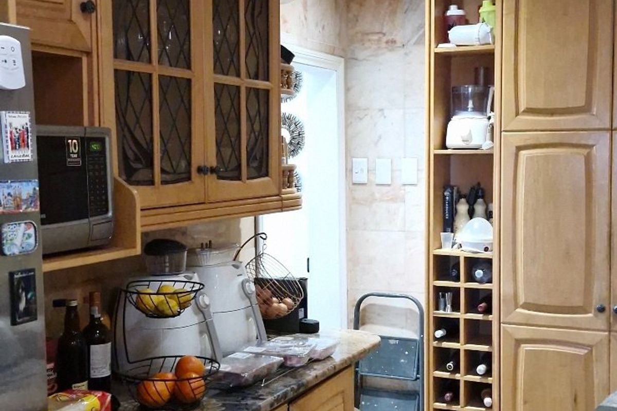 Timeless Grand Family Home Bursting With Potential - Photo 5