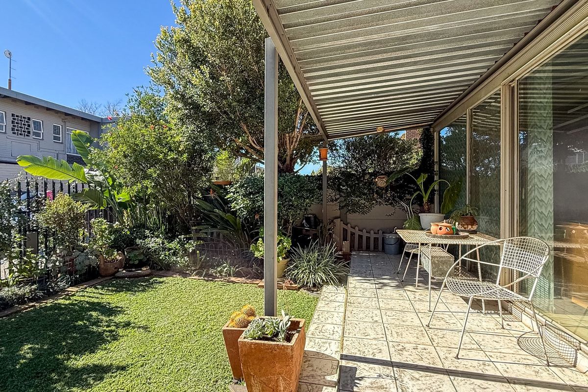 DUPLEX APARTMENT WITH PRIVATE GARDEN - Photo 5