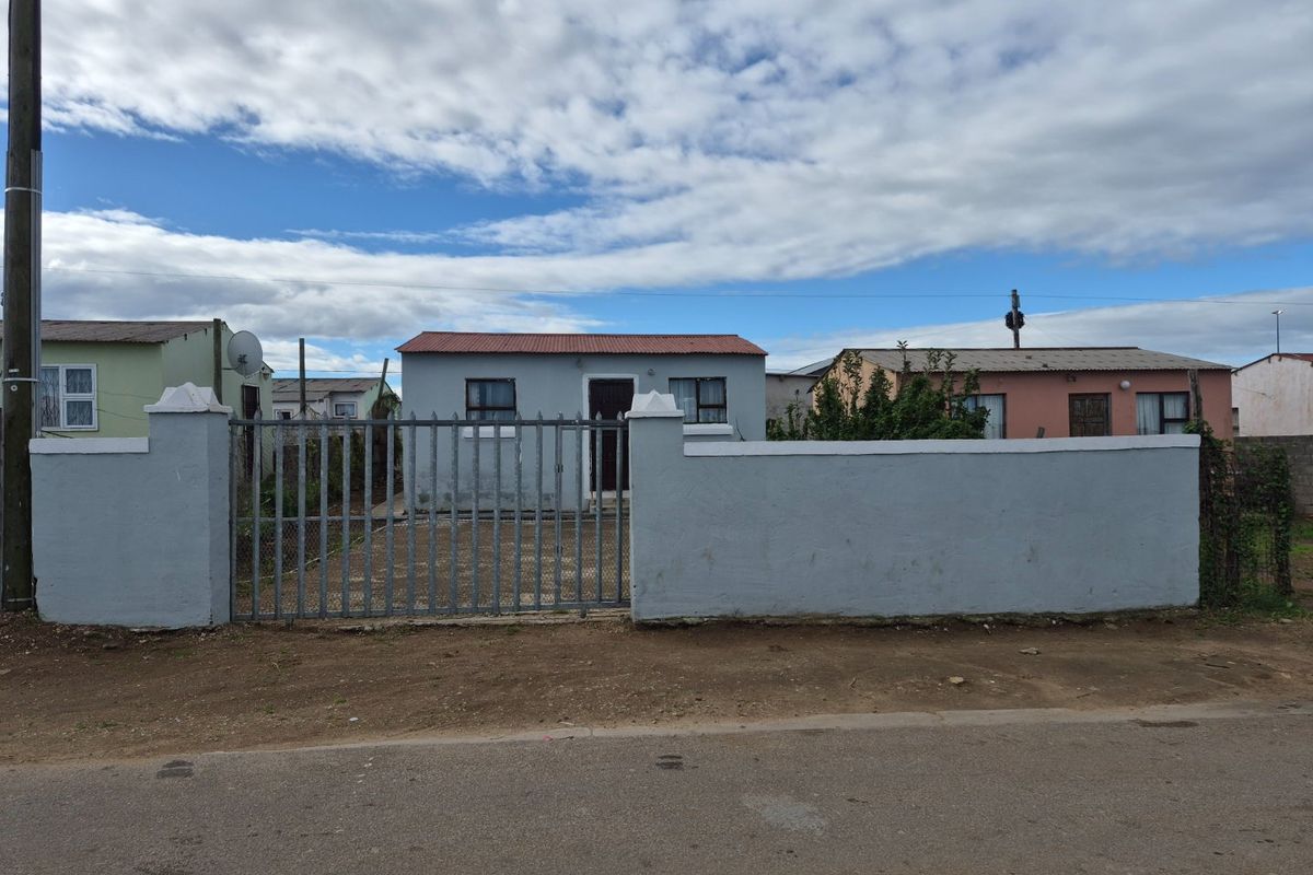 2 bedroom house for sale in Kamvelihle - Photo 2