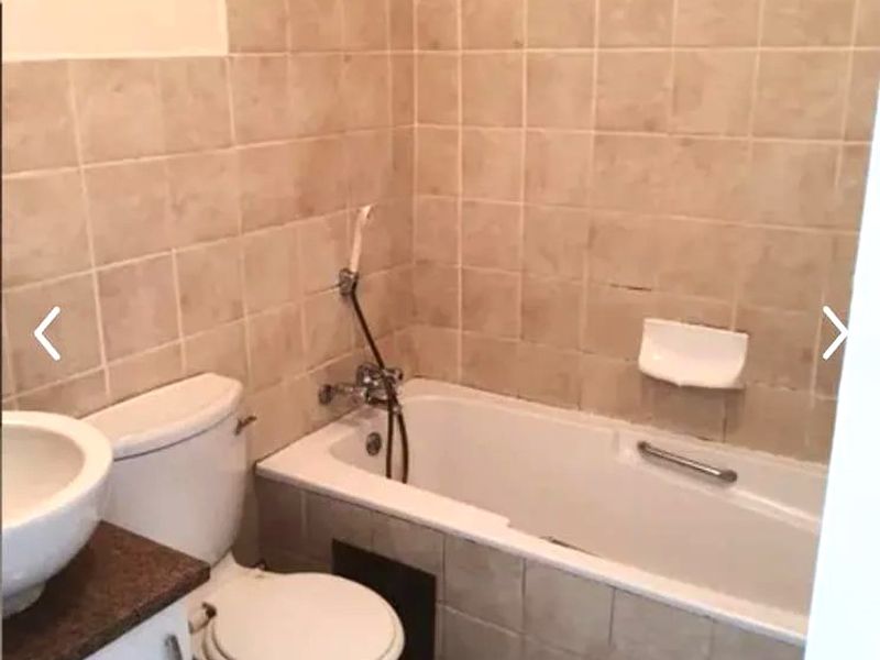 Three Bed Apartment Flat Safe and secure Lakeridge Estate- Reservoir Hills  - Photo 5