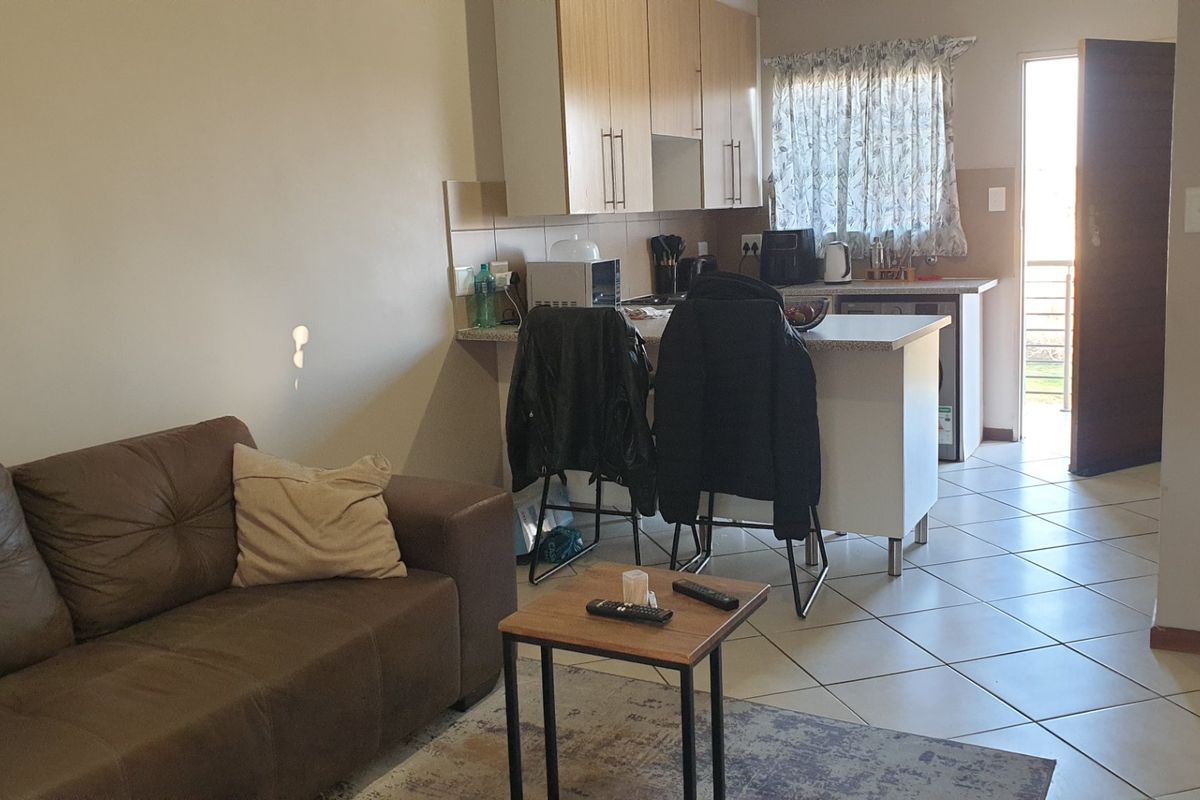 Contemporary 2-Bedroom Apartment in Monavoni, Centurion - Photo 4