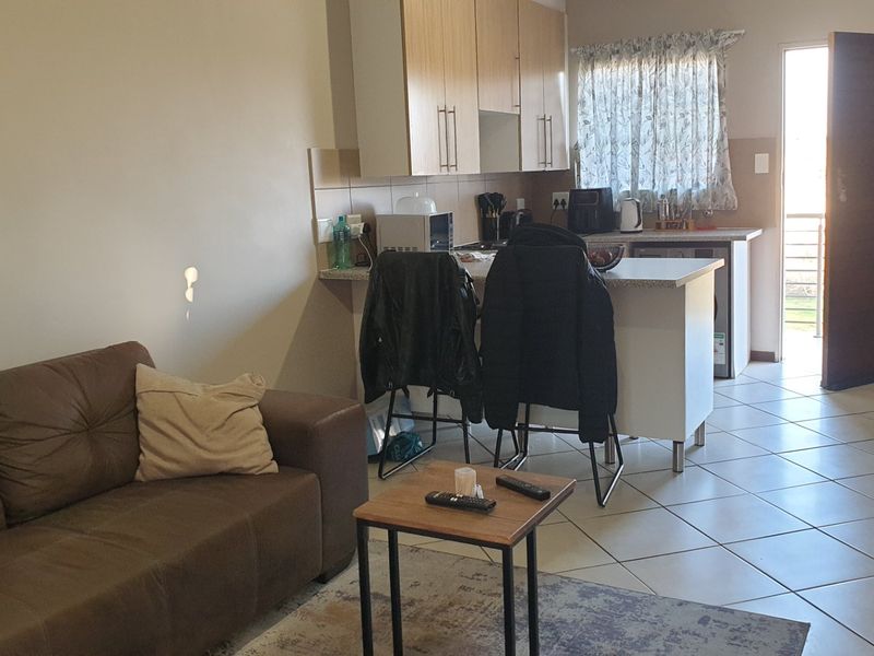 Contemporary 2-Bedroom Apartment in Monavoni, Centurion - Photo 4