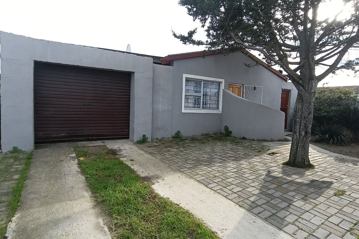 Corner Plot Gem — 3-Bedroom Home in High Places, Eerste River - Photo 4