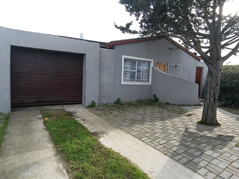 Corner Plot Gem — 3-Bedroom Home in High Places, Eerste River - Photo 4