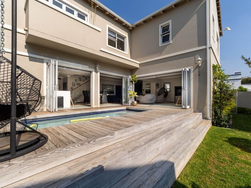 NO TRANSFER DUTY:  Estate Living Open-Plan Living - 4 Beds -3 Baths -Entertainers Home - Photo 5