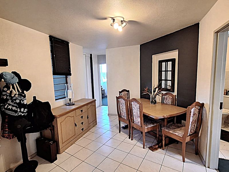 Furnished 2 Bed 2 Bath To Let in Victory Park  - Photo 4