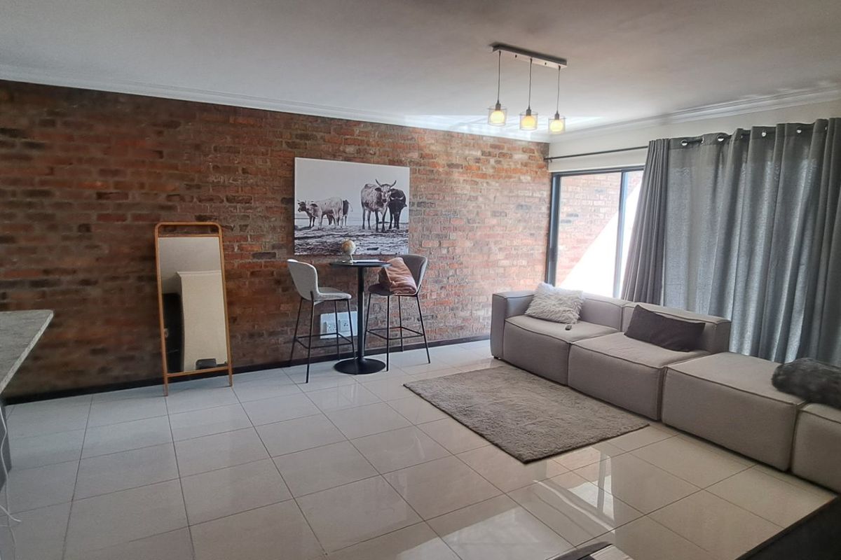 Spacious & Modern 2-Bedroom Apartment To Rent - Photo 3