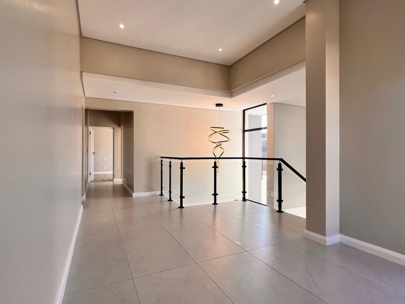 Signature Family Home | Prime Corner Stand | Pool | PJ Lounge | Enclosed Entertainment - Photo 10