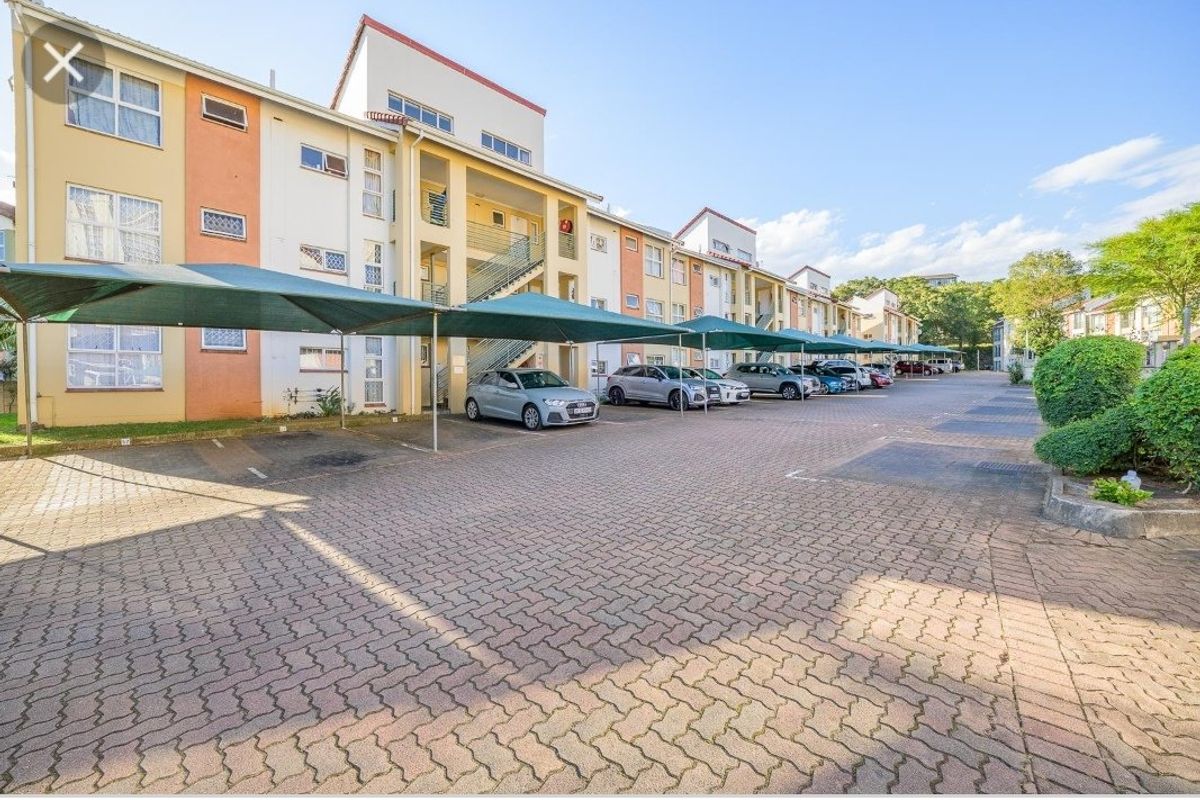 Beautiful two bedroom apartment in the heart of Morningside  - Photo 3