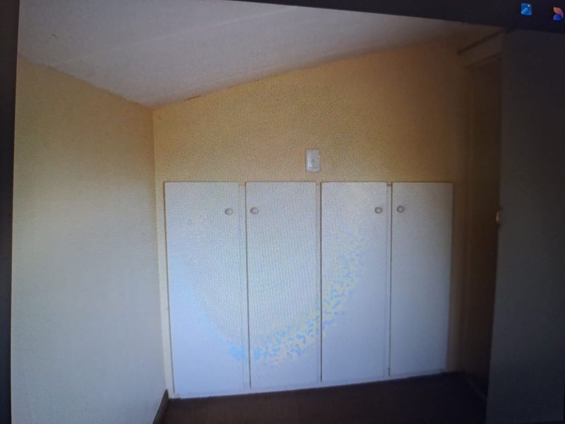 Lovely 2-Bedroom Apartment to Rent  Looking for a peaceful, secure place to call home? This neat and well-maintained 2-bedroom apartment offers comfortable living in a safe and secure environment.    2 Spacious bedrooms Safe and secure property Neat and well-maintained Quiet and peaceful surroundings  Please Note:  No pets allowed No small children Suitable for one single adult or two adults only Preferably tenants 35 years and older  Ideal for mature tenants seeking a quiet and secure lifestyle.  Contact me today to arrange a viewing. Don’t miss out on this lovely apartment - Photo 5