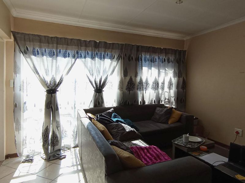 Perfect Starter Home or Investment Opportunity in Noordwyk - Photo 7