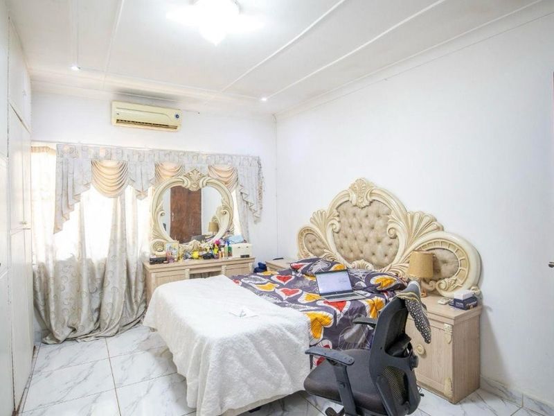 8 bedroom house for sale in Pretoria Gardens  - Photo 8