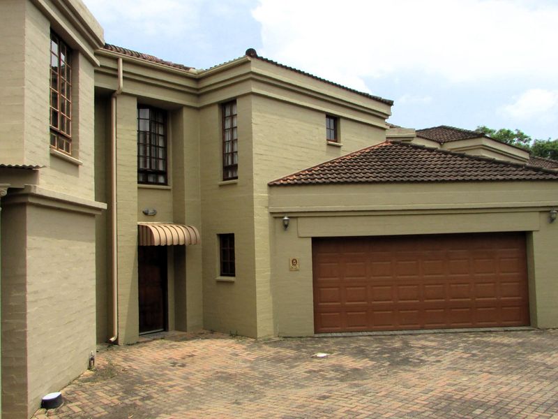 Enjoy easy, secure low-maintenance lock-up and go - Photo 2