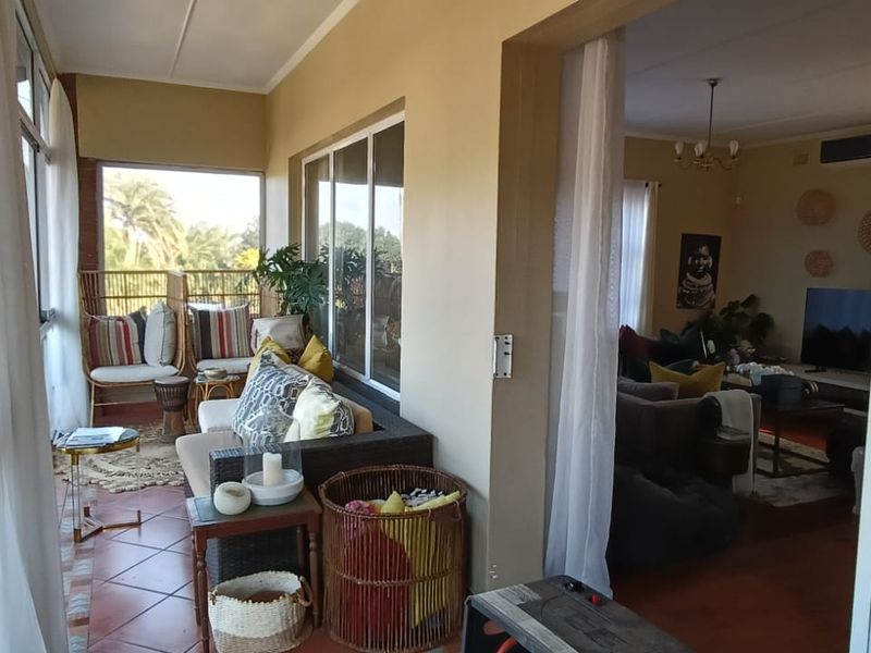 To let in Virginia, Pet friendly 3 bedroom family home with pool and flatlet.  - Photo 7