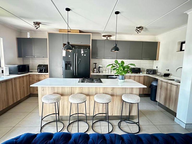 Modern Comfort Meets Contemporary Living   - Photo 1