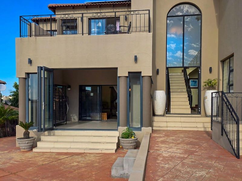Exceptional Family Home with Panoramic Views in Sought-After West Beach - Photo 4