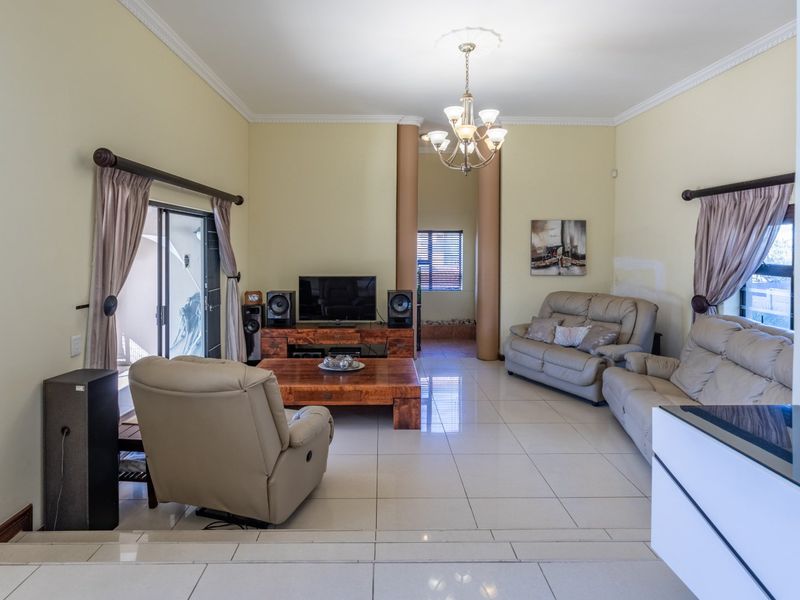Exceptional Family Home with Panoramic Views in Sought-After West Beach - Photo 8