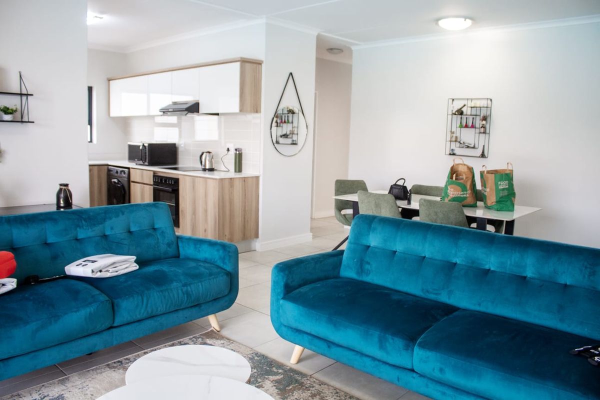 BRIGHT THREE BEDROOMS AND TWO BATHROOMS flat in Blyde Riverwalk Estate - Photo 5