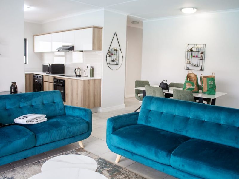BRIGHT THREE BEDROOMS AND TWO BATHROOMS flat in Blyde Riverwalk Estate - Photo 5