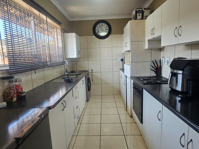 Overport Apartment - Photo 5