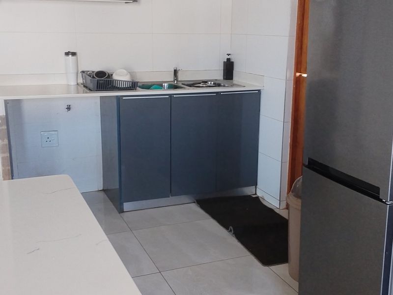 3 Bedroom house available - Photo 3