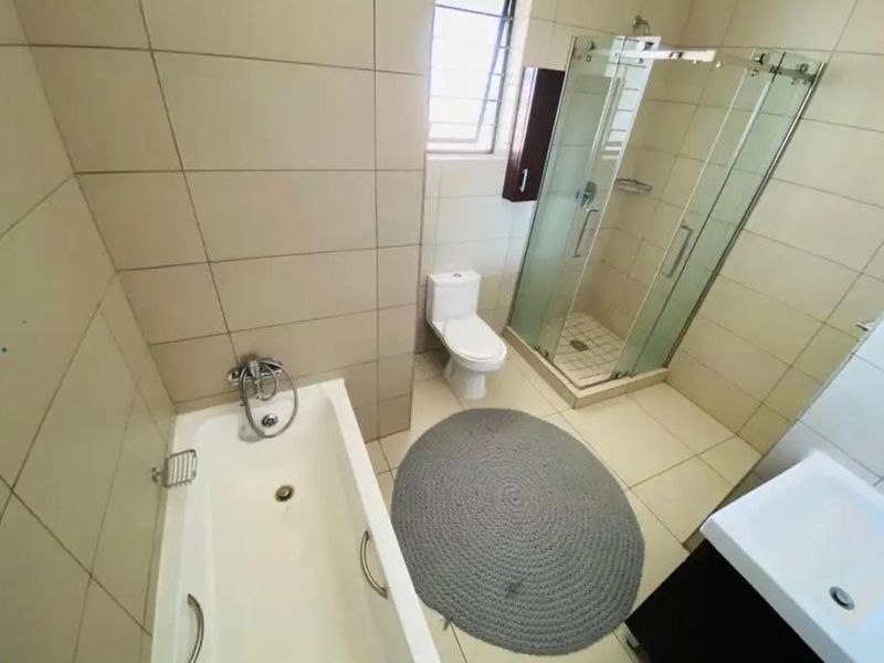3 bedroom 2 bath apartment  - Photo 10