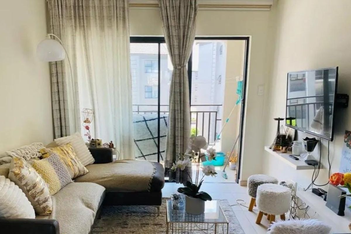 3 bedroom 2 bath apartment  - Photo 3