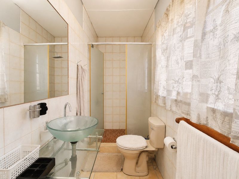Charming Germiston Home with Cottage! - Photo 10