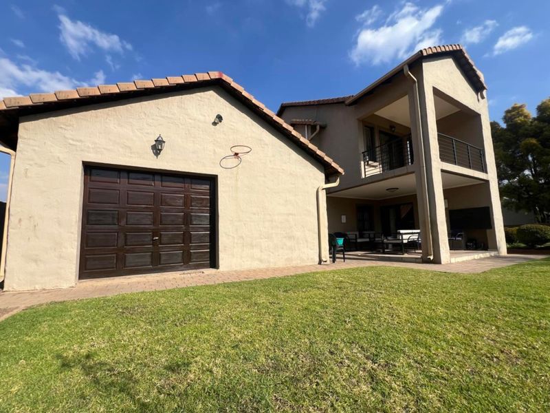 4 Bedroom House for sale in Amberfield - Photo 1