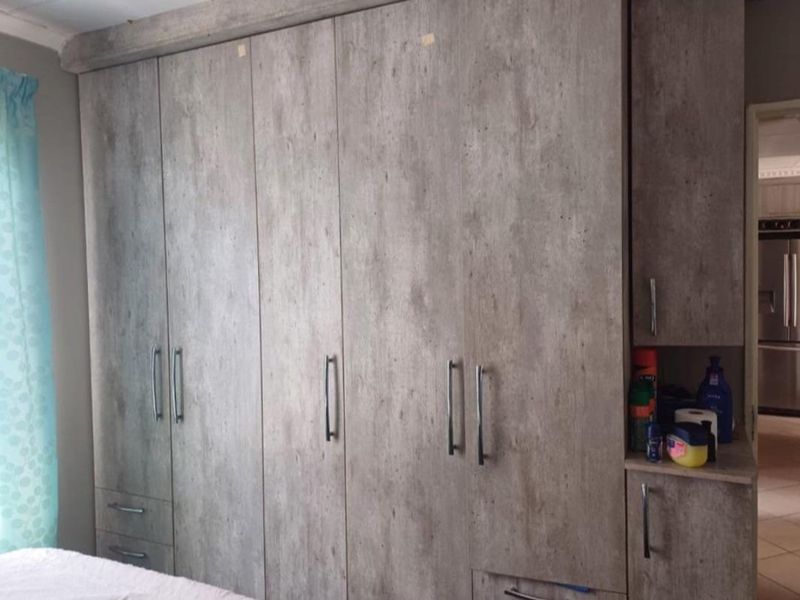Modern & Affordable Living – Perfect for Young Families or Professionals! - Photo 10