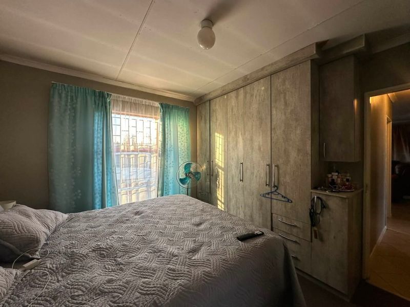Modern & Affordable Living – Perfect for Young Families or Professionals! - Photo 10
