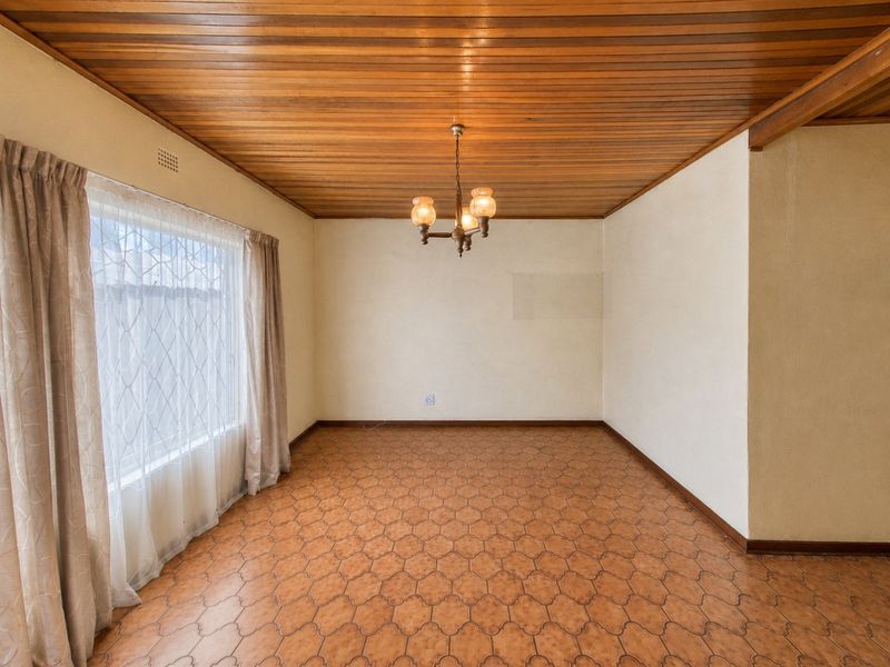 Charming Primrose Hill Home with Income Potential - Photo 3